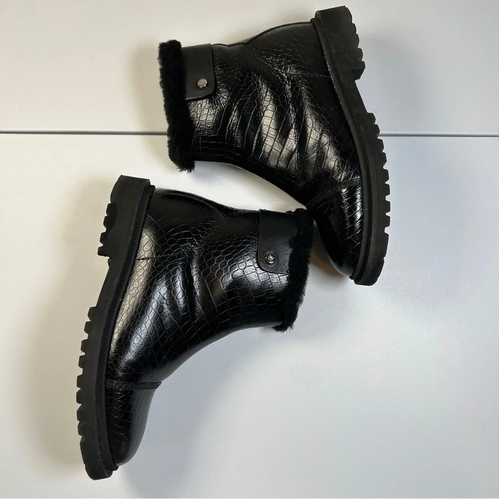 Jimmy Choo Voyager lI Heated Tech Snow Boots Black Croc-Embossed Leather